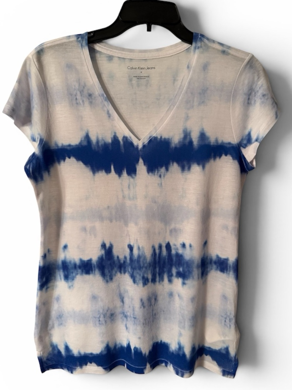 Calvin Klein Jeans Women's Blue Tie-Dye V-Neck Tee what size medium